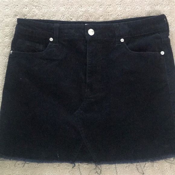 Forever 21 black Corduroy mini skirt - Picture 2 of 6
